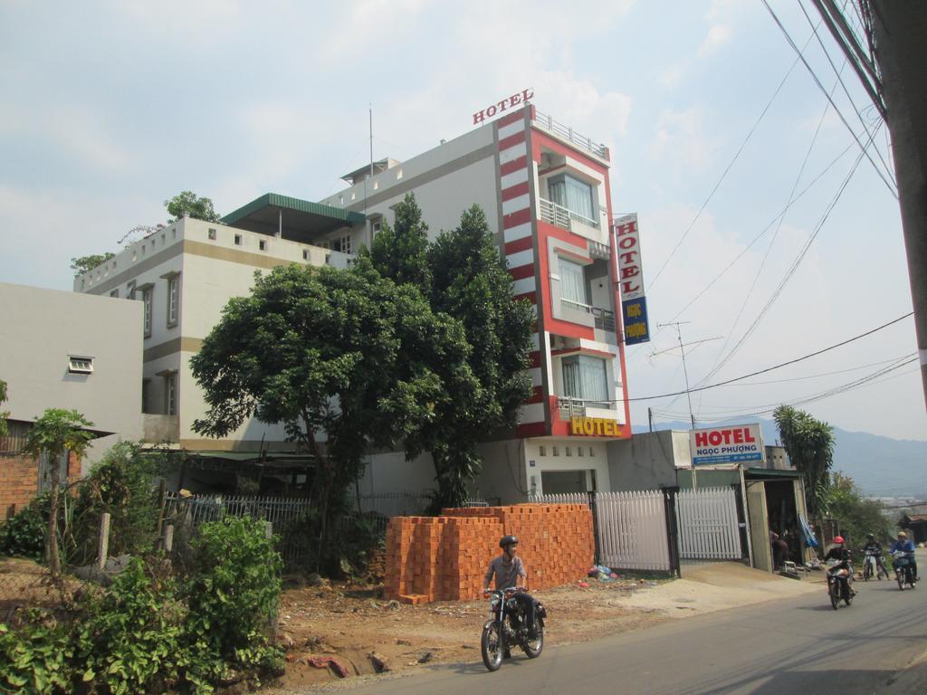 Ngoc Phuong Hotel Bao Loc Exterior foto