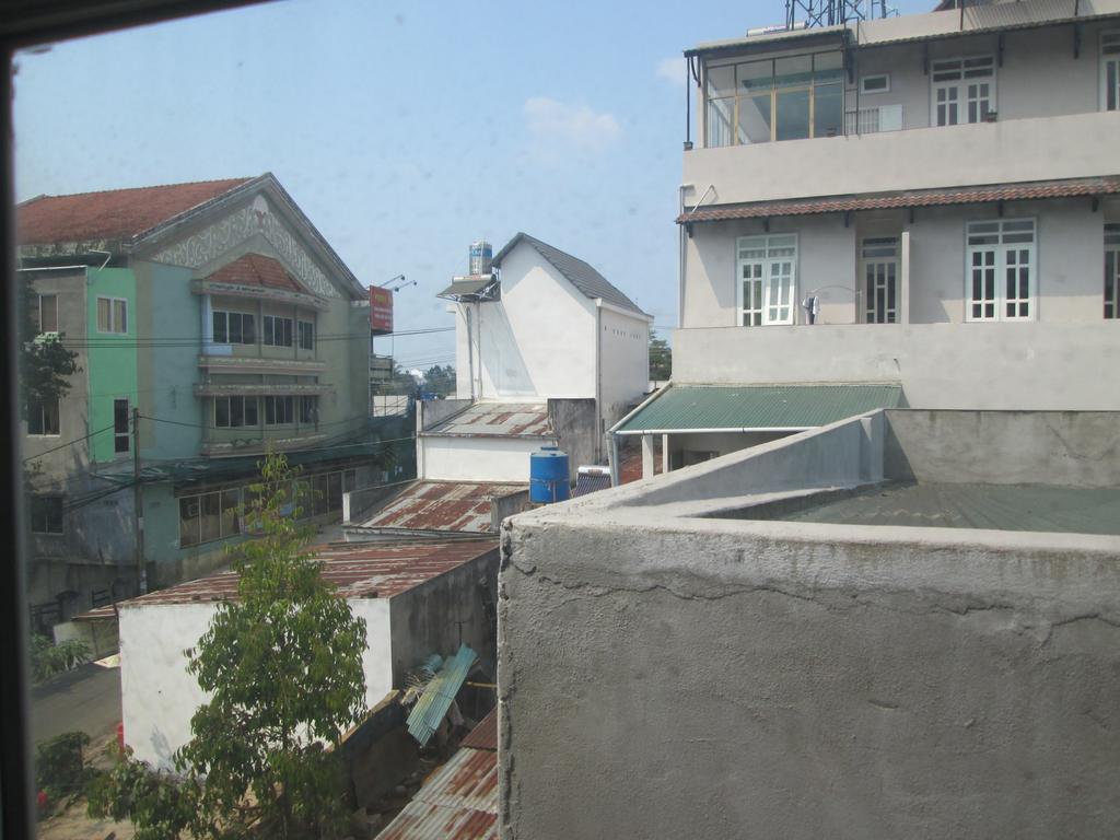 Ngoc Phuong Hotel Bao Loc Exterior foto